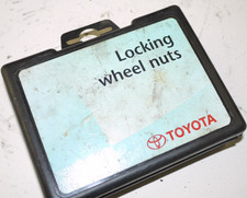 Toyota Yaris Verso - Factory Locking Alloy Wheel Nuts