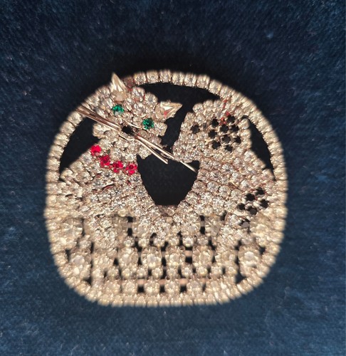 Butler wilson brooch cat and - butler,