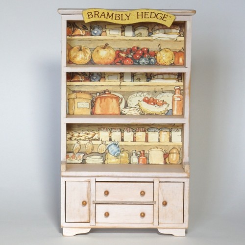 Rare brambly hedge - rare,
