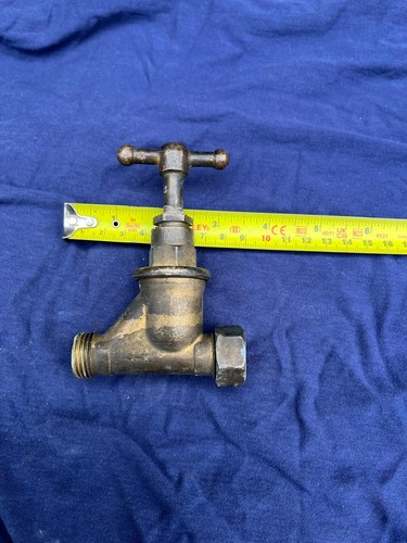 Small brass tap - brass,