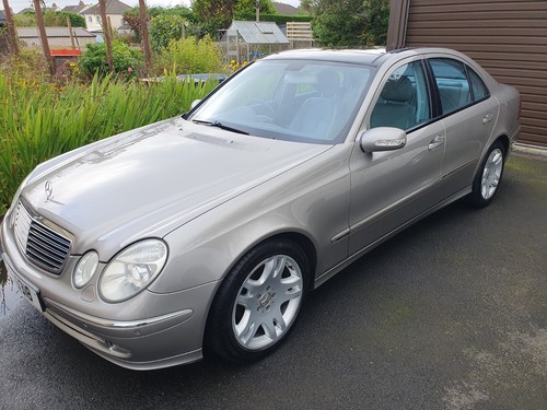 2005 mercedes benz - mercedes, w211