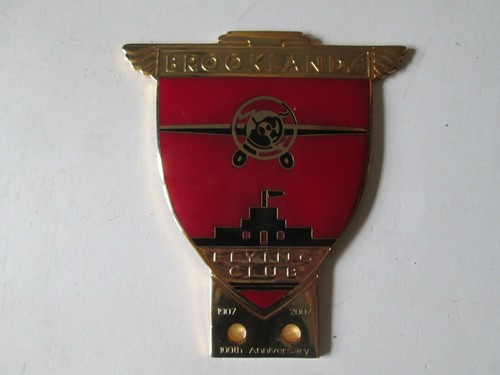 Brooklands flying club badge - brooklands,