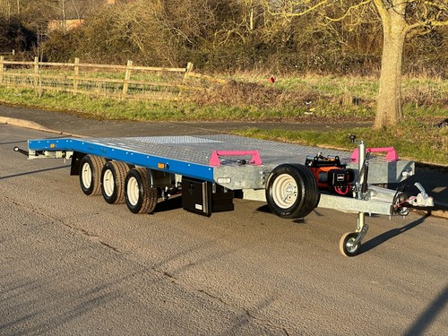 New car transporter trailer - new,