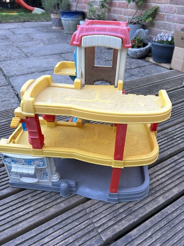 Fisher price garage - fisher,