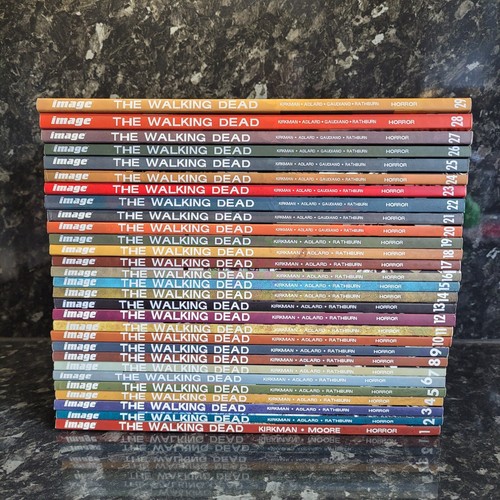 The walking dead volumes 32 - the, dead--volumes