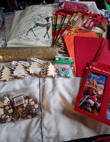 Job lot christmas - job,