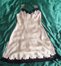 La Senza Chemise / Nightie 100% Luxury Silk with Applique Lace Size 10