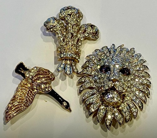 Attwood sawyer brooch bundle - sawyer,