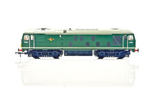 BACHMANN 00 GAUGE - 32-429 - CLASS 24 DIESEL BR TWO TONE GREEN D5011 BOXED