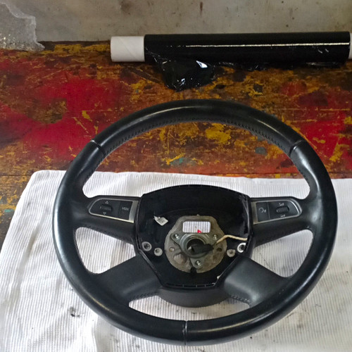 Audi 4 spoke - q5,