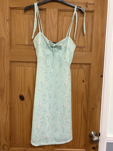 Boohoo green detail - green,
