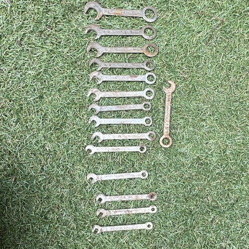 Small hand tools mixed - small,