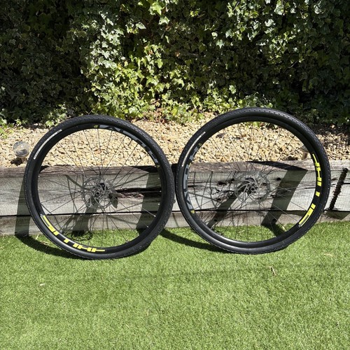 Gravel wheel set thru - gravel,