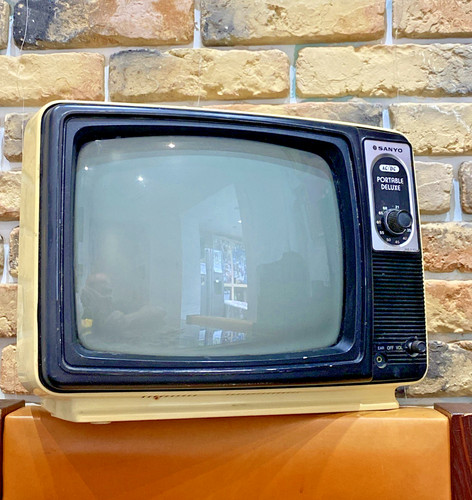 Sanyo t280 vintage crt tv - crt,