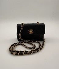 CHANEL Mini Crossbody Bag