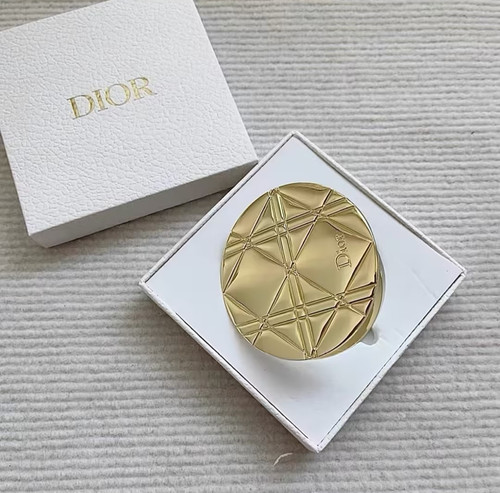 Christian dior golden metal - golden,