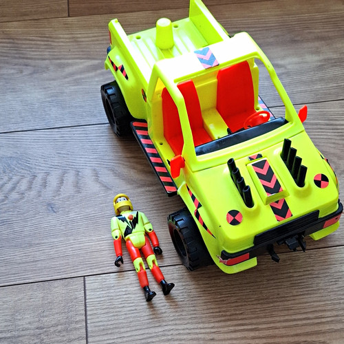 Tyco crash dummies car with - tyco,