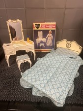 Sindy Doll Bed, Mattress, Bedding and Dressing Table With Stool.