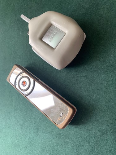 Nokia 7380 amour - nokia, (2005)