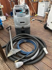 carpet cleaning machine