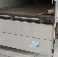 FOLDING STEP METAL FOR TRAILER