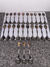 Royal Family Set Of 23