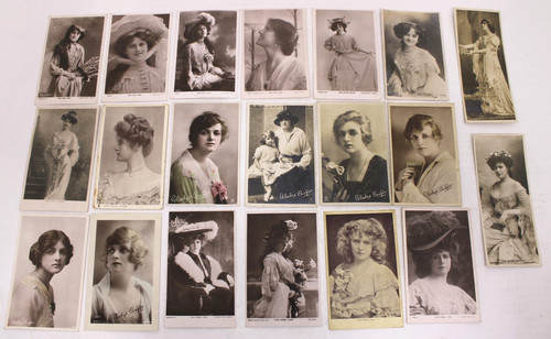 Antique photograph - x,