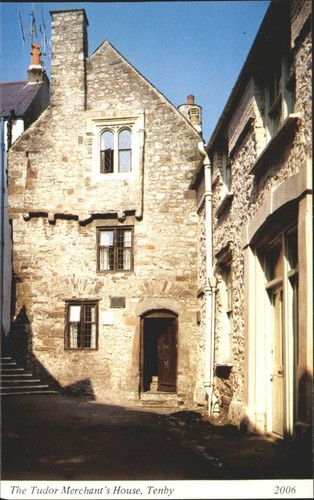 Archway postcard the tudor - postcard,