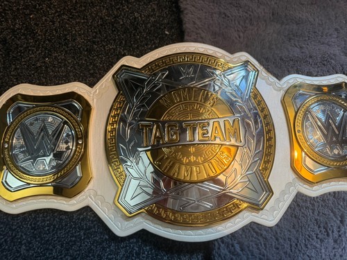 Wwe official women tag - women’s,