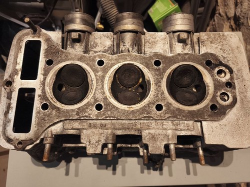 Yamaha xs750 cylinder head - yamaha,