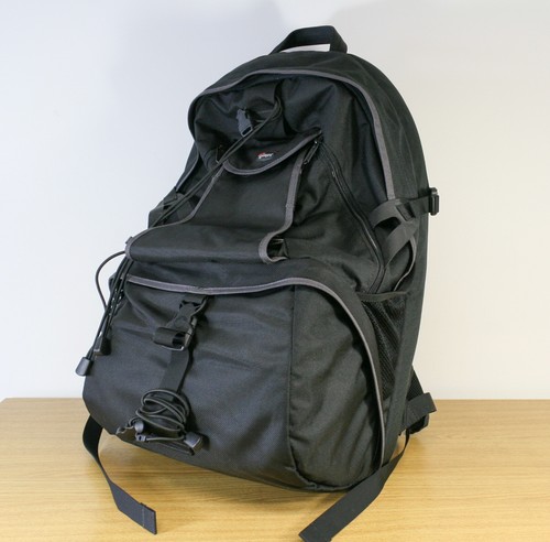 Large lowepro camera backpack - large,