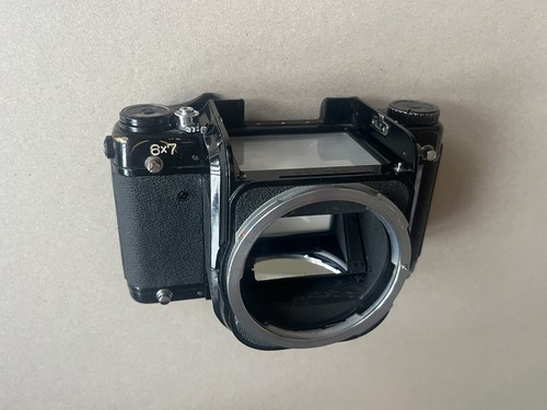Pentax 6x7 body - pentax,