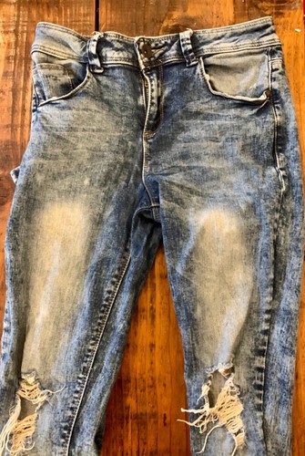 New look 915 - new, distressed