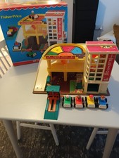 Fisher Price Garage Vintage