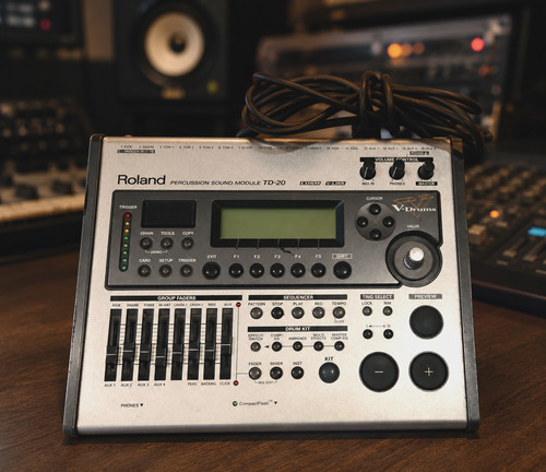 Roland module with - roland, cord