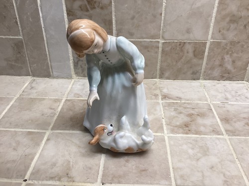 Royal doulton china girl - royal,
