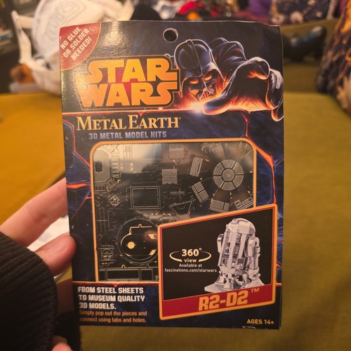 Metal earth star - earth, wars