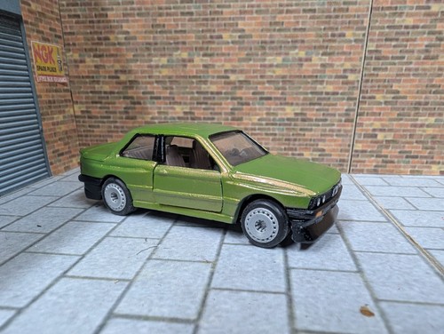 Corgi toys 353 bmw - #353, e30