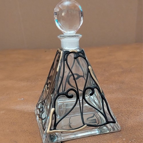 Vintage triangular handpainted - triangular,