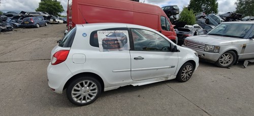 Renault clio dynamique 16v mk3 - renault,