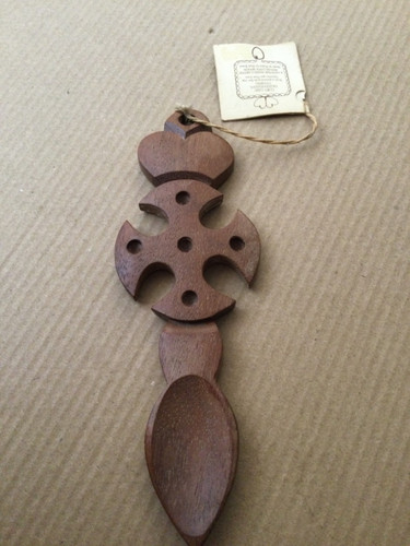 Vintage wooden welsh love - welsh,