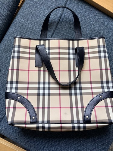 Burberry beige black red plaid - black,
