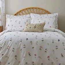 DUNELM Pressed Floral Design