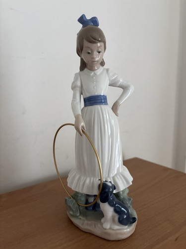 Nao lladro girl running - nao, by