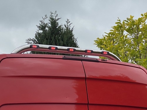 Mercedes sprinter top back - on,