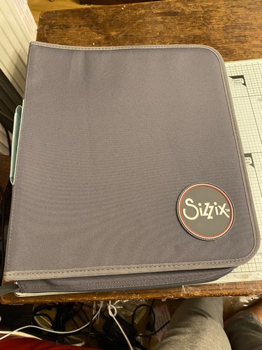Sizzix massive die embossing - sizzix,