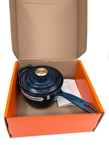 Creuset cast iron signature - le,