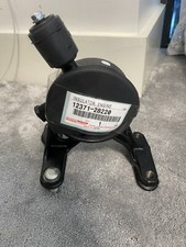 Toyota Estima Car Mounting