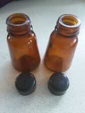 Vintage Amber Glass Salt & Pepper Shakers 8cm Cruet Bakelite Plastic Screw Caps