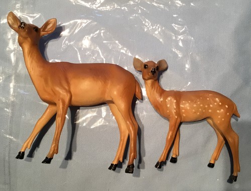 Vintage hard plastic deer - 2,